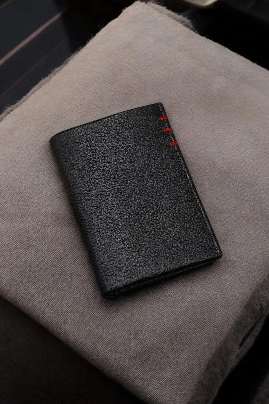 Classic Black Textured Compact Wallet – Unisex