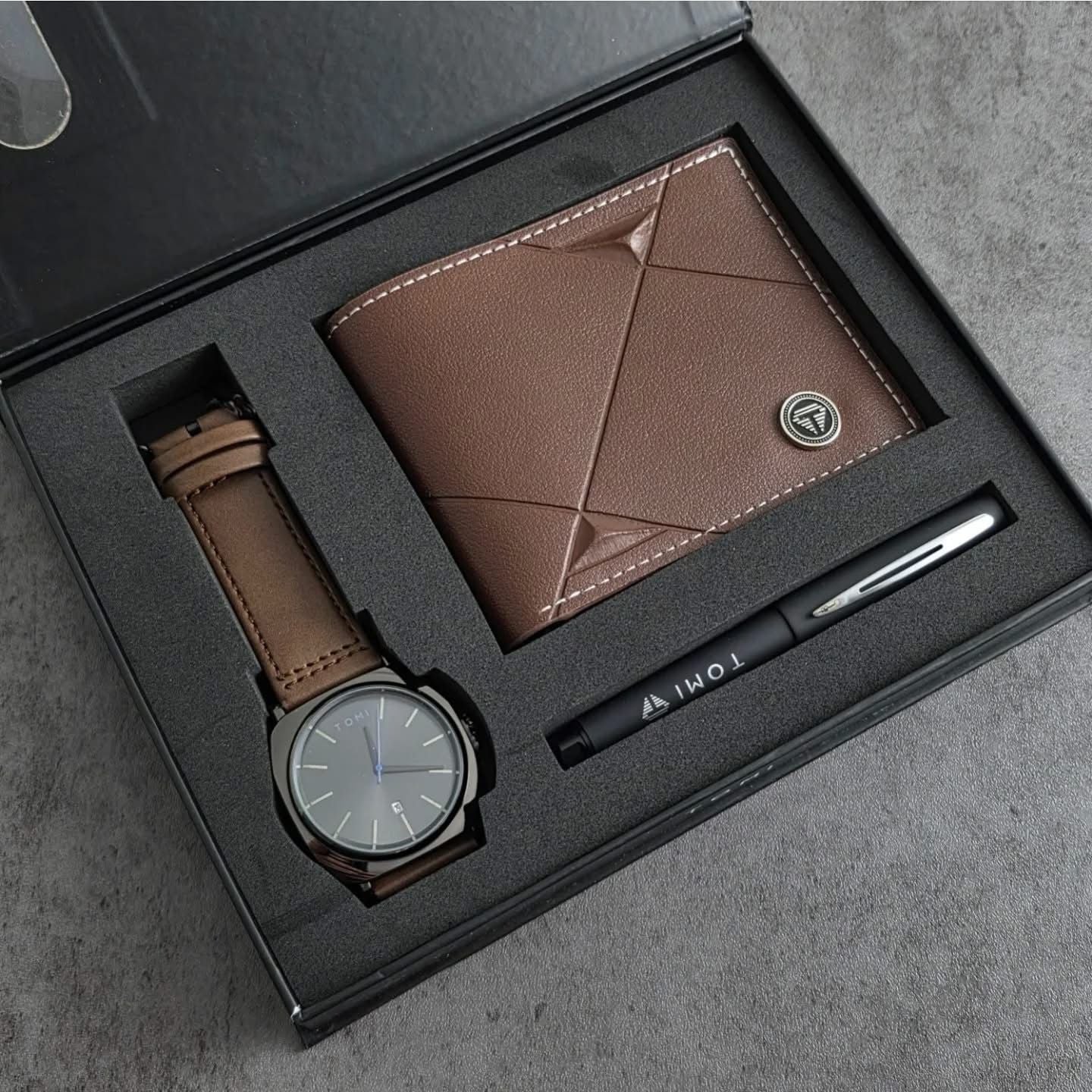 TOMI T-080 3PCS Gift Box Set with Watch, Wallet & Pen